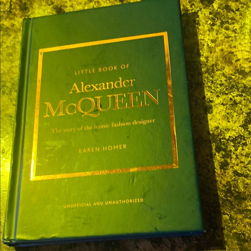 Alexander McQueen Green Book by Karen Homer